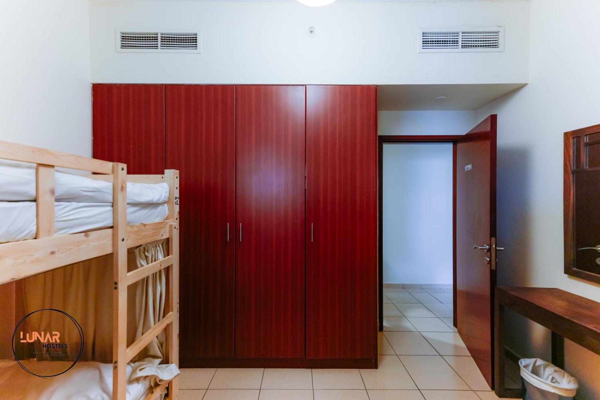 Lunar Cozy Hostel - Jbr Dubai Exterior photo