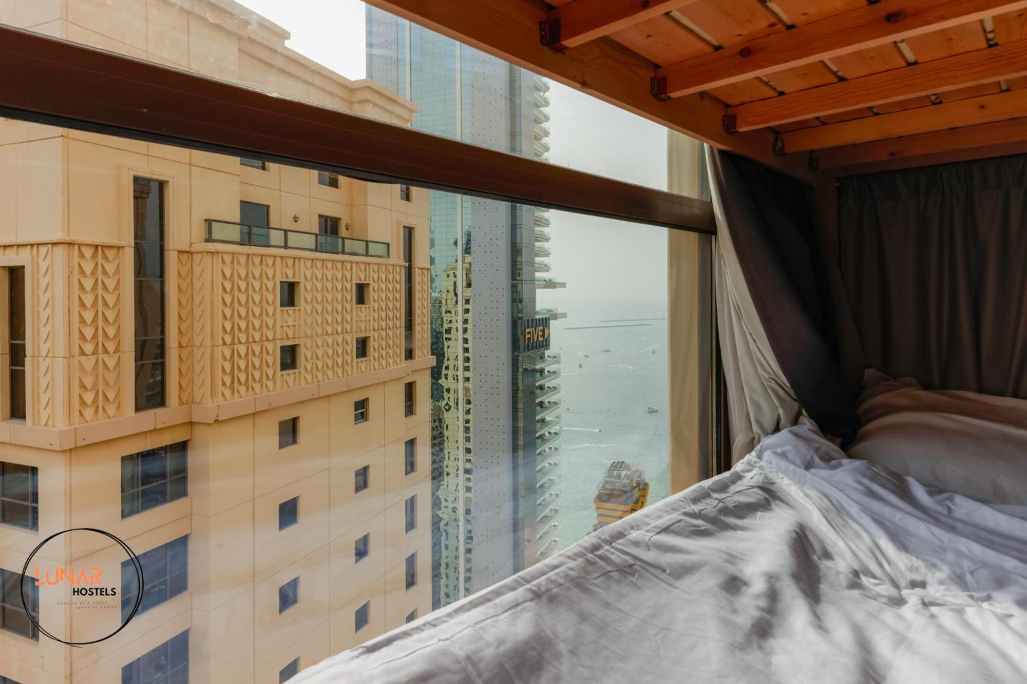 Lunar Cozy Hostel - Jbr Dubai Exterior photo