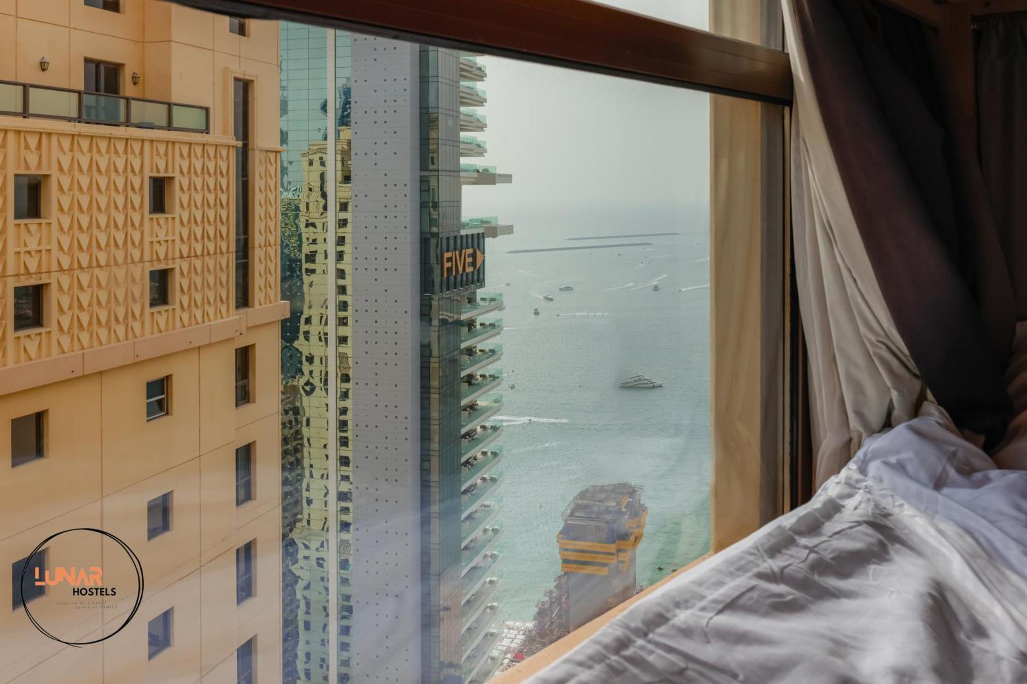 Lunar Cozy Hostel - Jbr Dubai Exterior photo
