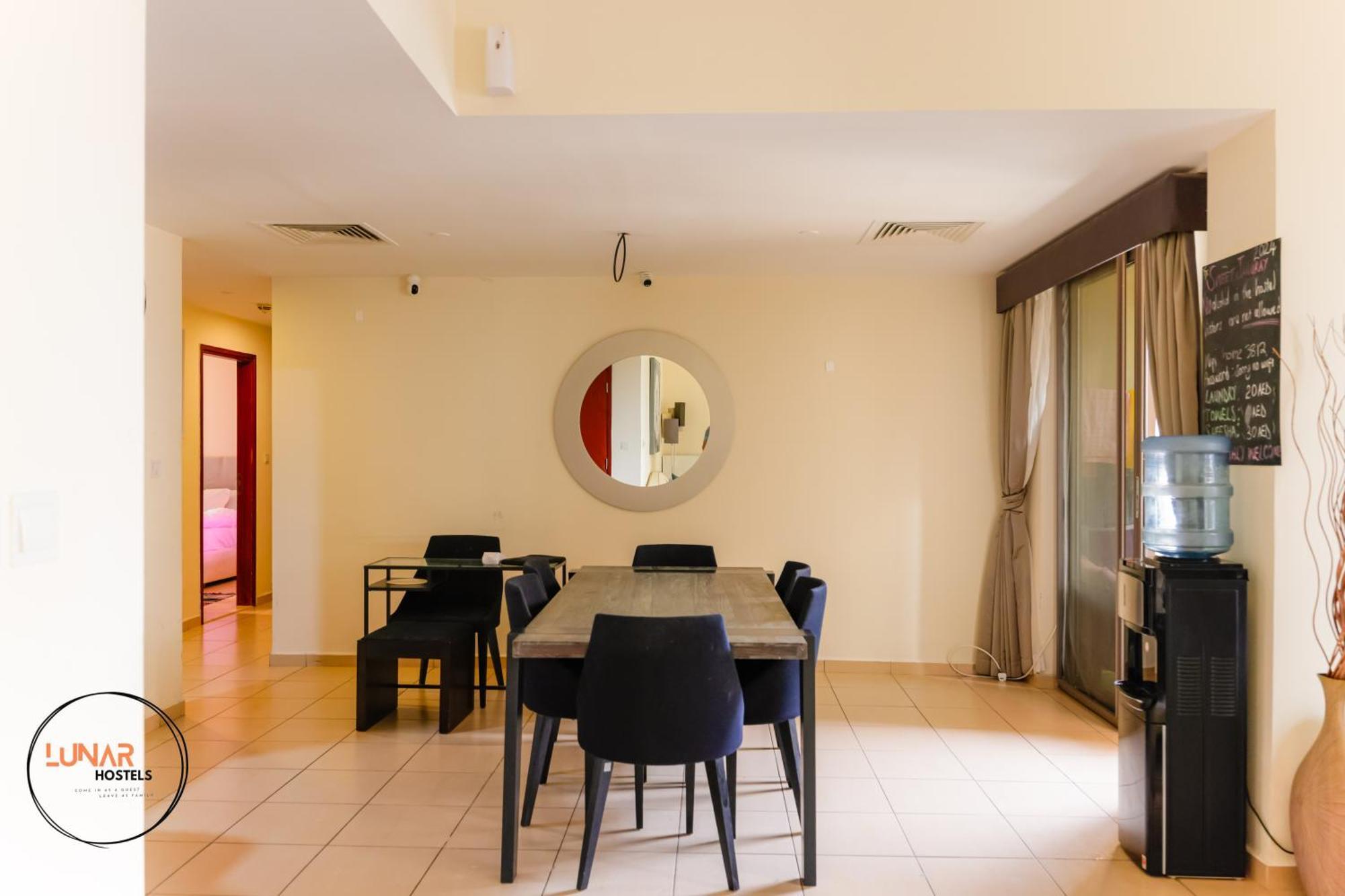 Lunar Cozy Hostel - Jbr Dubai Exterior photo