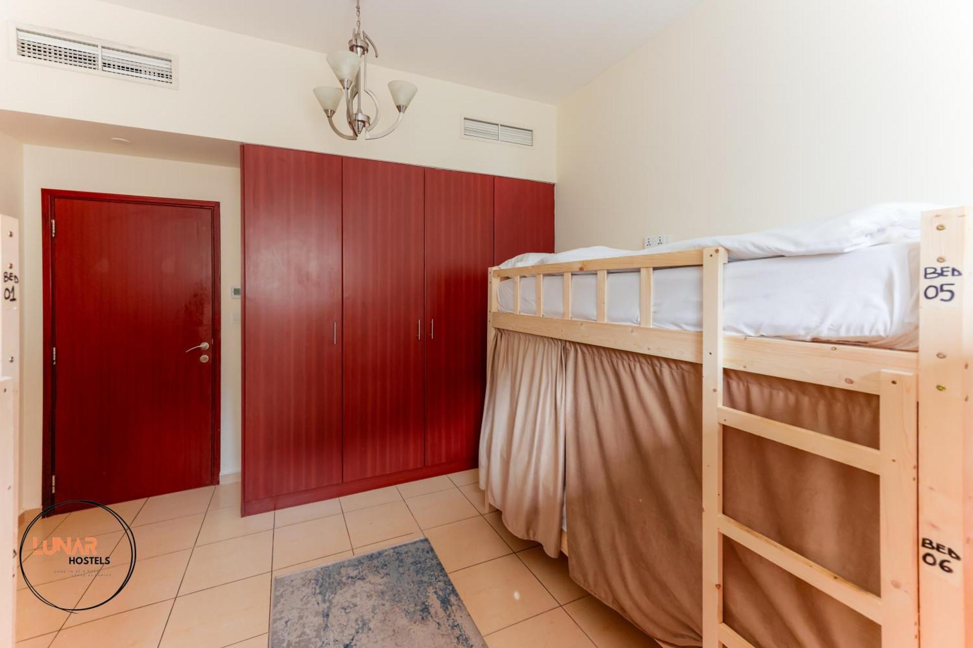 Lunar Cozy Hostel - Jbr Dubai Exterior photo